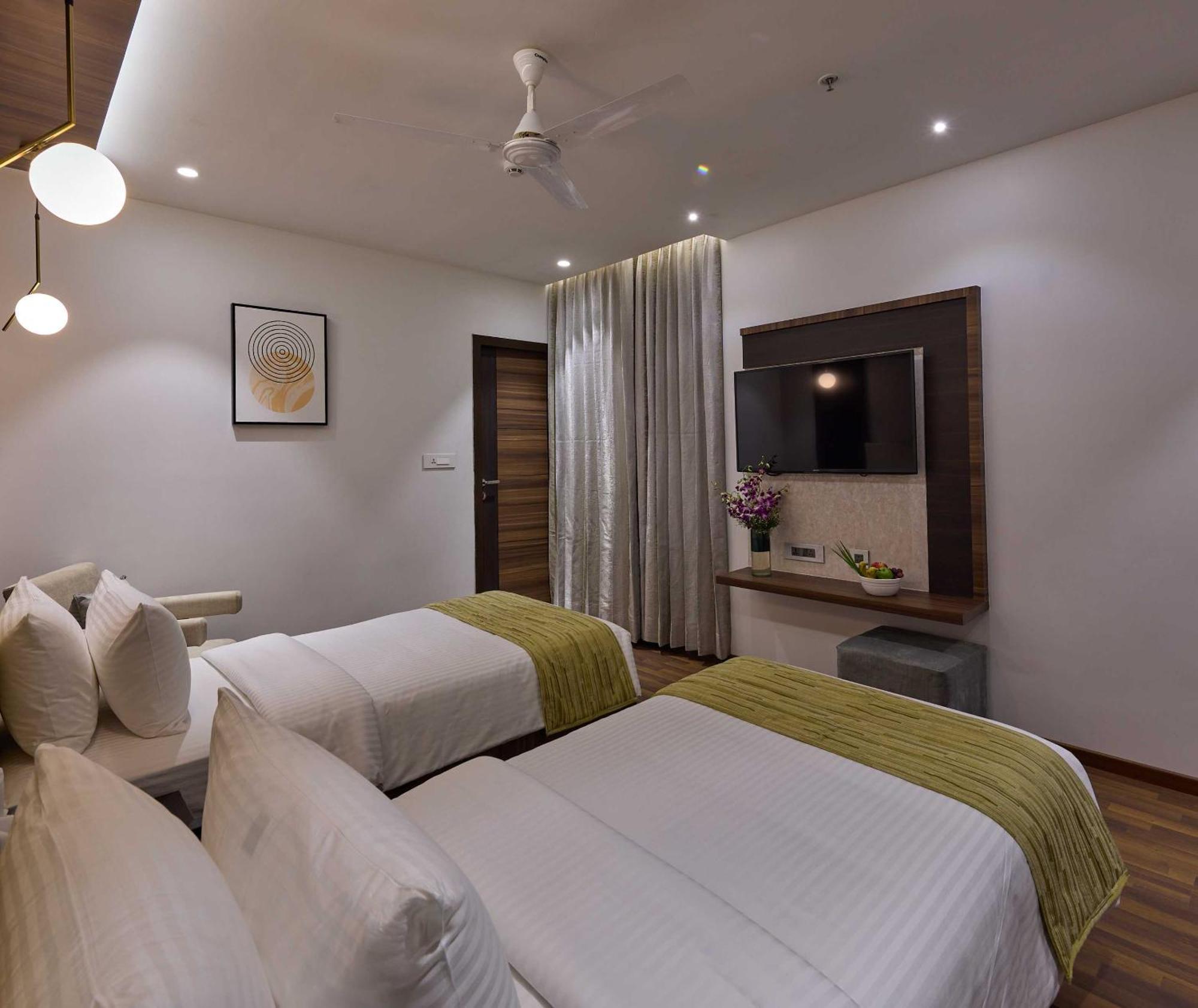 Grand Continent Hosur A Sarovar Portico Affiliate Hotel 외부 사진