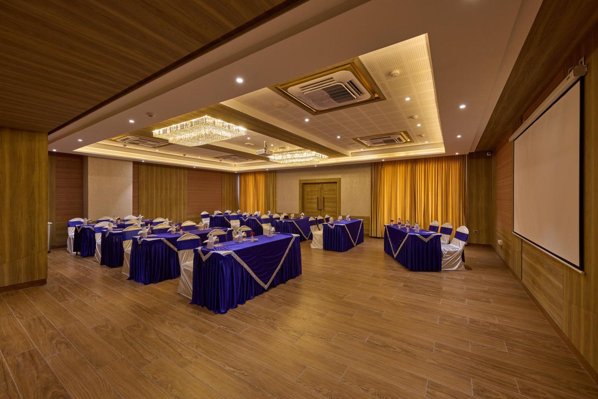 Grand Continent Hosur A Sarovar Portico Affiliate Hotel 외부 사진