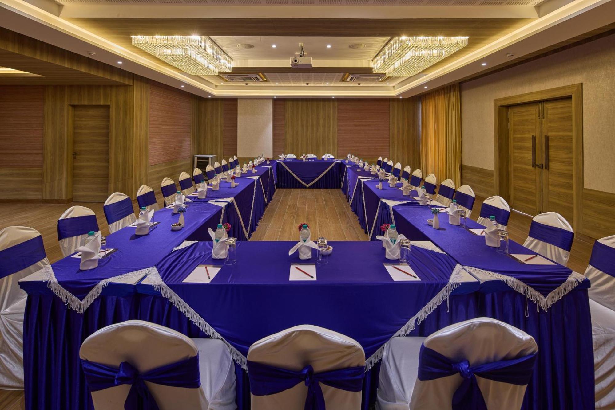Grand Continent Hosur A Sarovar Portico Affiliate Hotel 외부 사진